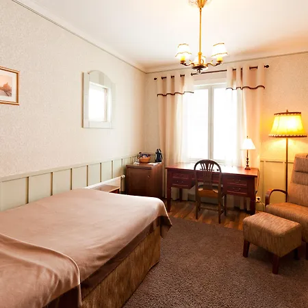 Hotel Hotelli-ravintola Alma