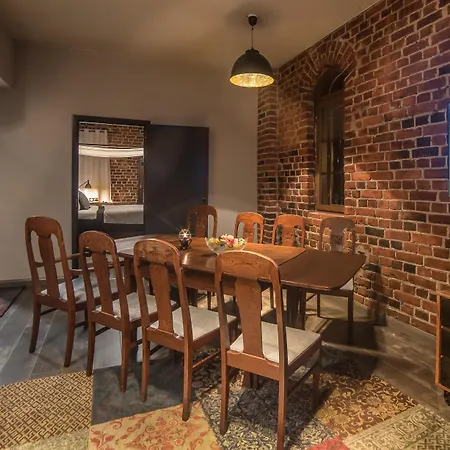 Hotelli-ravintola Alma فندق