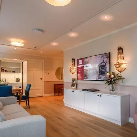 فندق Hotelli-ravintola Alma Seinäjoki