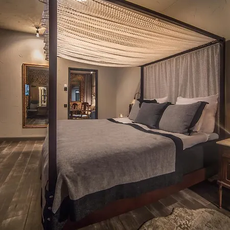 Hotelli-ravintola Alma 4*