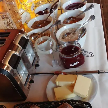 Hotel Hotelli-ravintola Alma