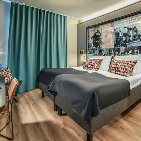 Hotelli-ravintola Alma فندق 4*