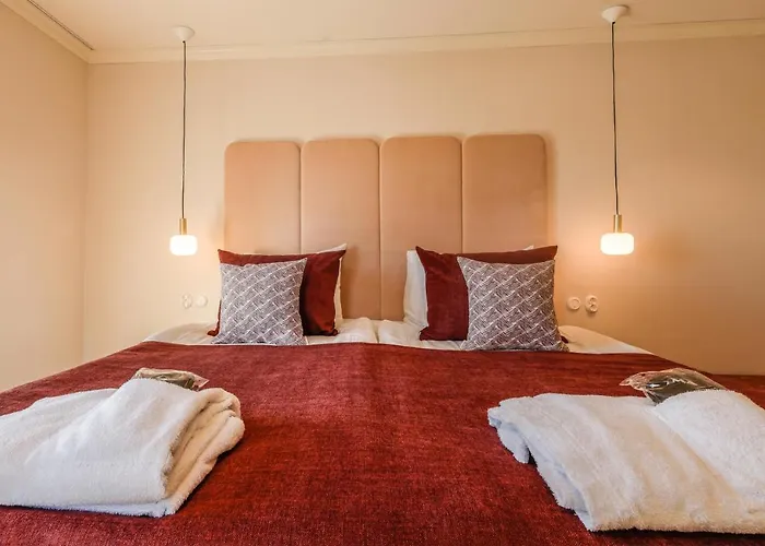 拉云托拉阿尔玛酒店