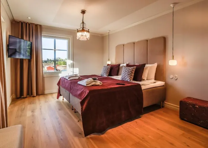 拉云托拉阿尔玛酒店 酒店