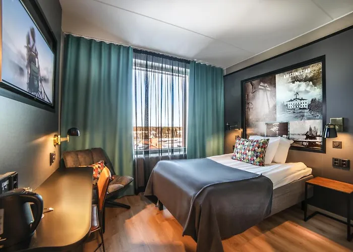 拉云托拉阿尔玛酒店 Seinäjoki